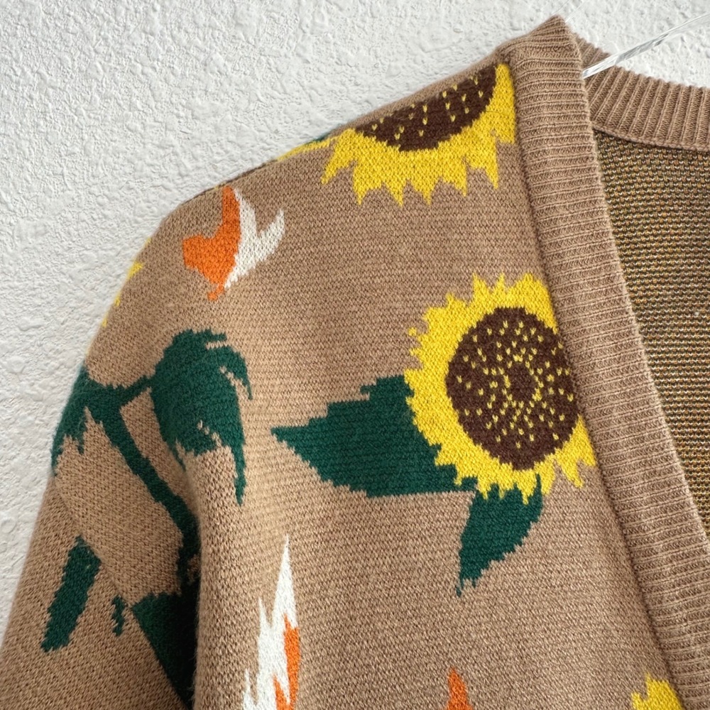 Disney BoxLunch Pocahontas Sunflower Patterned Cardigan‎ Womens Small Brown - Picture 2 of 8